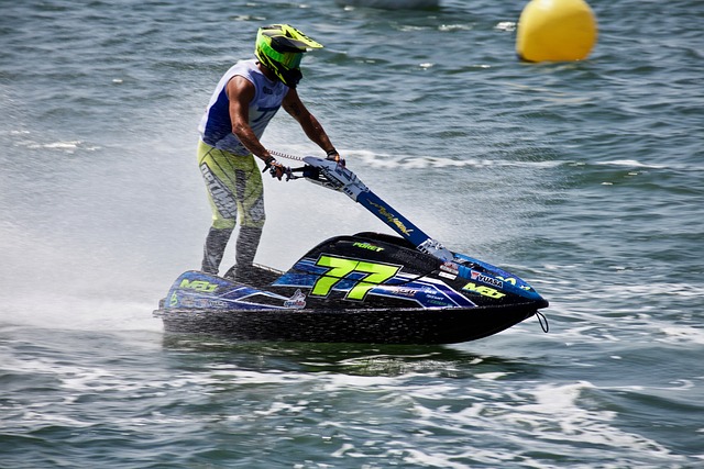 滕哈格：最近在家族企业里帮忙，未来不一定会重回教练岗位.