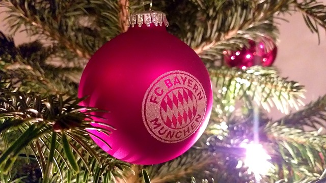 IG有惊无险拿下电竞春晚胜利，虽然赢了比赛，但却高兴不起来！.