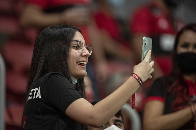 也激励了队 也激励了队